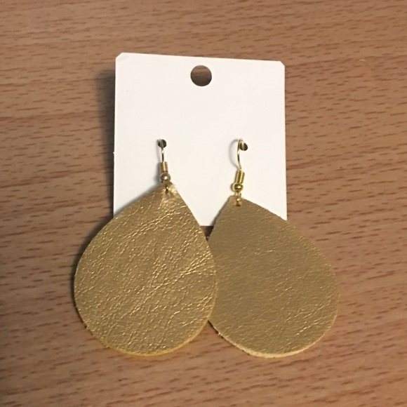 Handmade Jewelry - Gold Teardrop Earrings